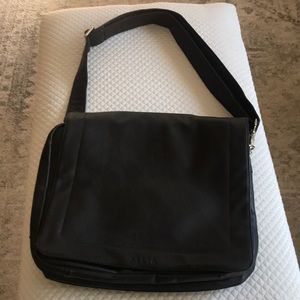 Still leather faux Messenger Bag